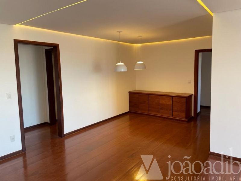 Apartamento Centro Acima