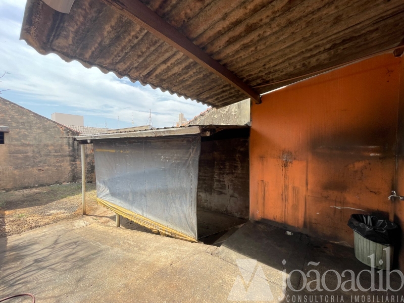 Prédio Comercial - Centro Acima