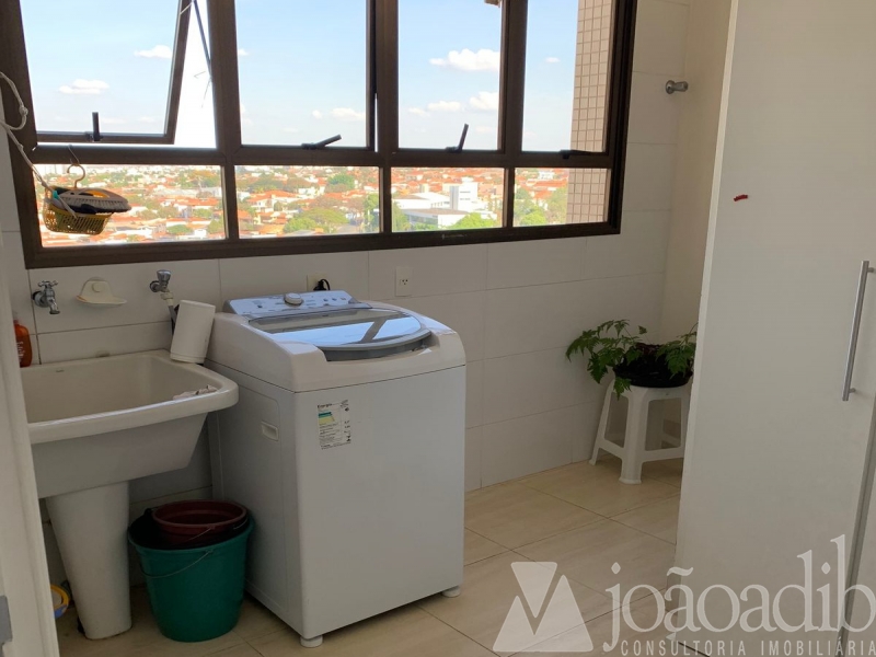 Apartamento Centro Acima