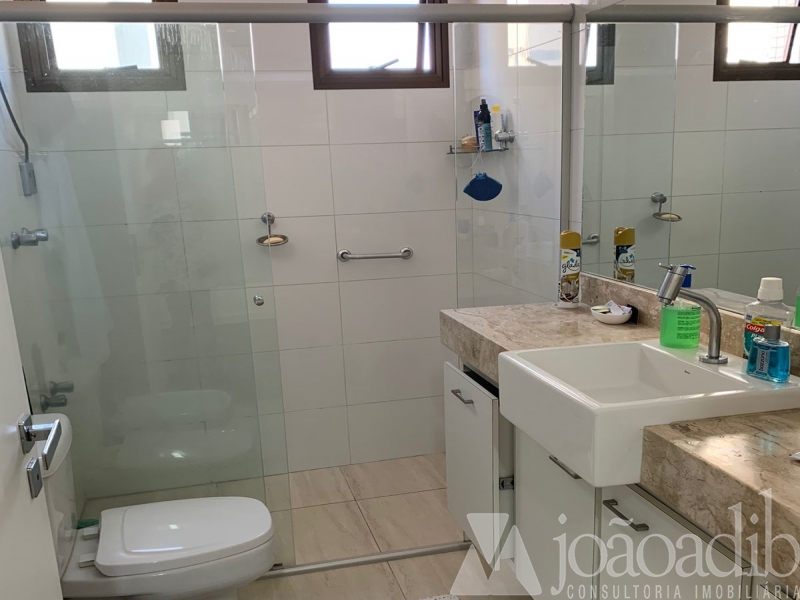 Apartamento Centro Acima